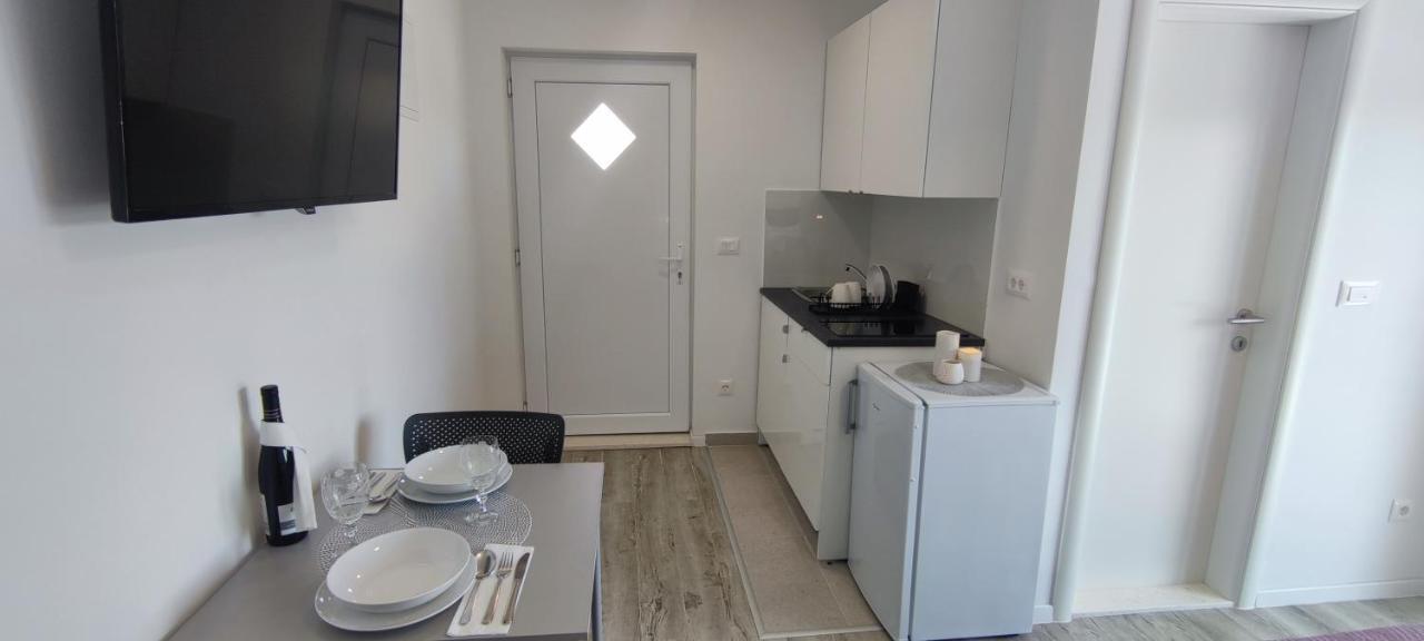 Rooms Lucky Makarska Exterior foto